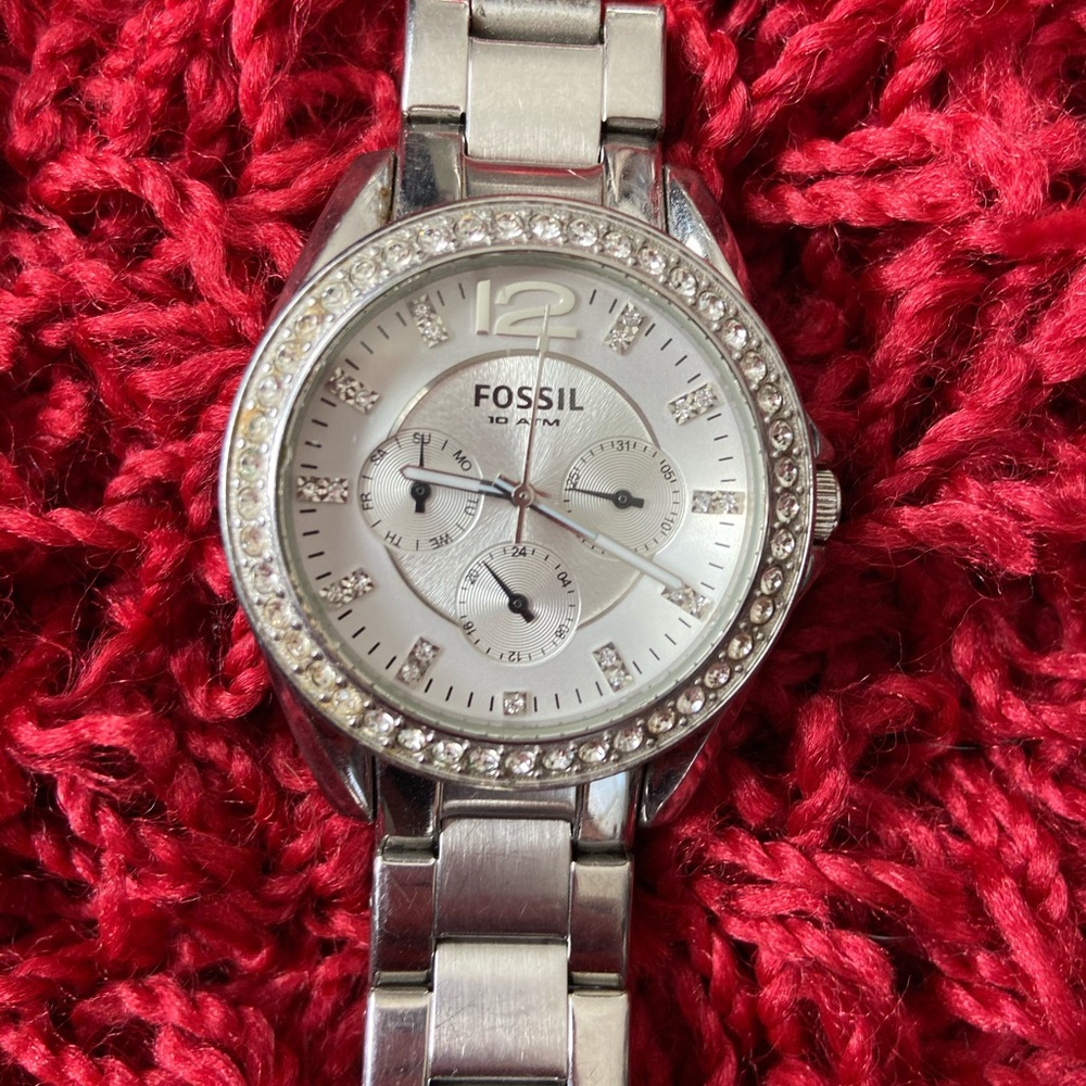 Authentic silver fossil watch